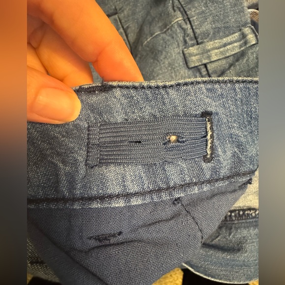 Old Navy Wide Leg Adjustable Waist Jeans - Picture 7 of 9